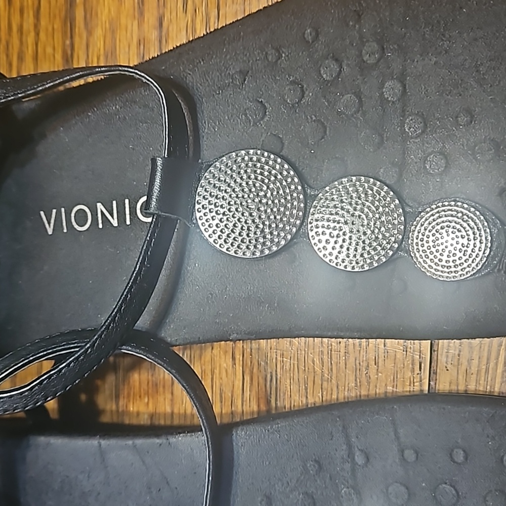 Vionic Black Embellished Sandals size 10 - Picture 2 of 7